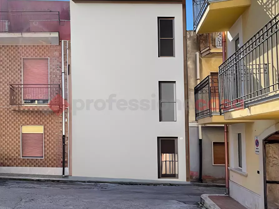 Immagine 5 di Casa indipendente in vendita  in Via Benedetto Croce, 38 a Siracusa