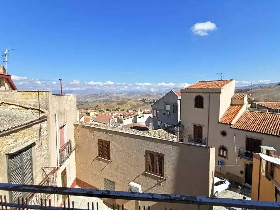 Immagine 2 di Negozio in vendita  in Via Roma, 22 a Contessa Entellina