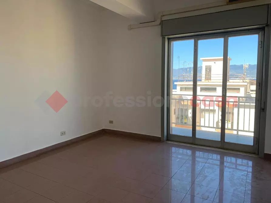 Immagine 1 di Appartamento in vendita  in Via Santa Caterina d'Alessandria, 230 a Reggio Di Calabria