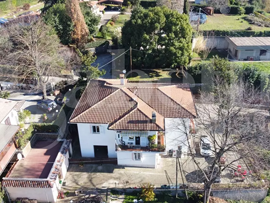 Immagine 1 di Appartamento in vendita  in Via Colle Della Noce, 7 a Velletri