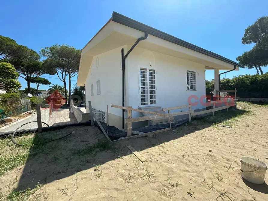 Immagine 1 di Casa bifamiliare in vendita  in Via GOLFO SERENO, 1 a San Felice Circeo