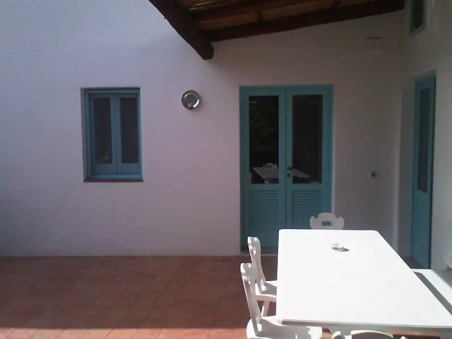 Immagine 5 di Villa in vendita  in Via Umberto I Salina, sn a Santa Marina Salina