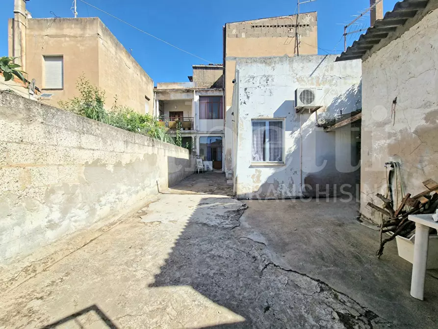 Immagine 1 di Casa indipendente in vendita  in Via genova, 11 a Sestu