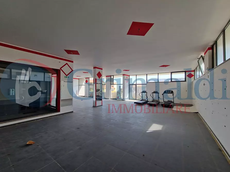 Immagine 4 di Negozio in vendita  in Via Adolfo Celi, 185 a Messina