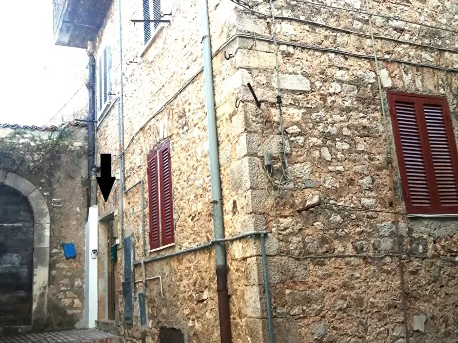 Immagine 1 di Appartamento in vendita  in Via Cordonata Petrarca, 14 a Sezze