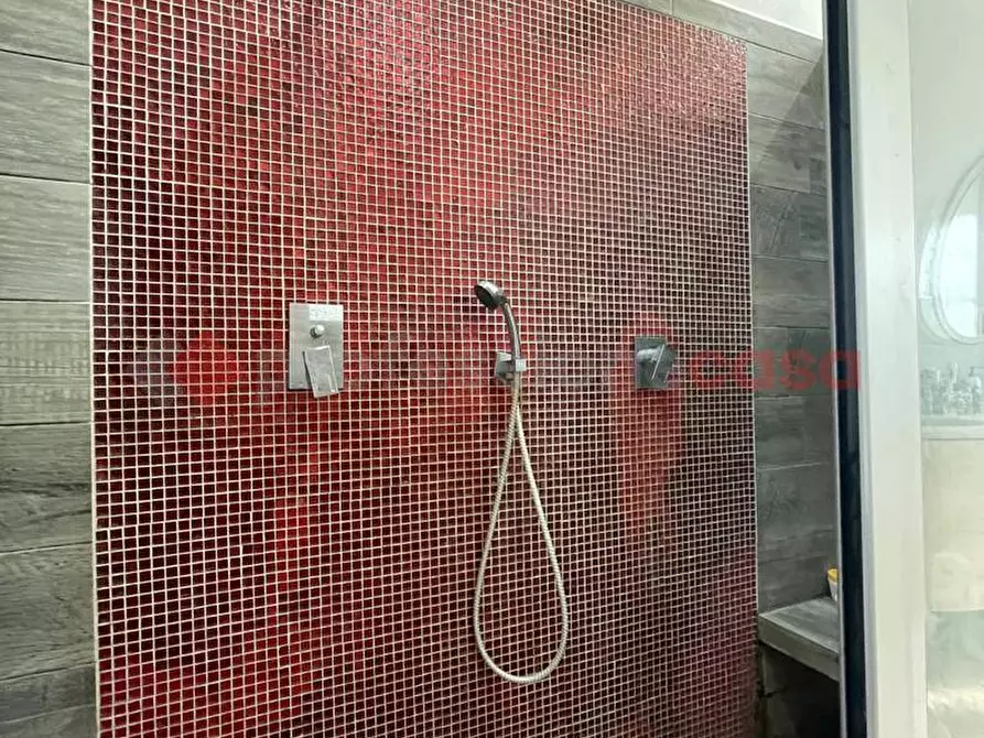 Immagine 22 di Villa in vendita  in Via PONTINA, 148 a Terracina