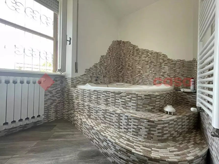 Immagine 19 di Villa in vendita  in Via PONTINA, 148 a Terracina