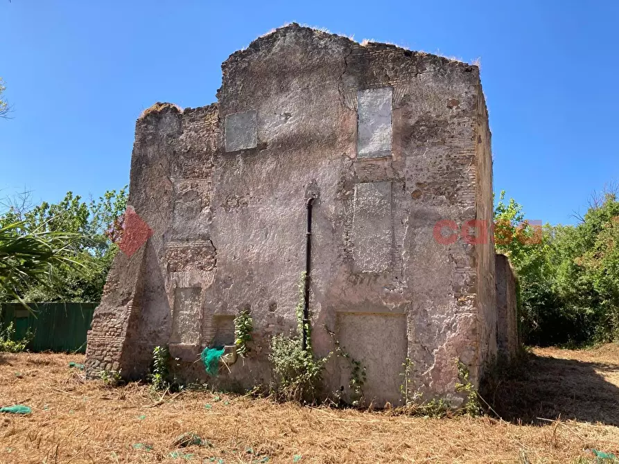Immagine 17 di Rustico / casale in vendita  in Vicolo papa leone, snc a Roma