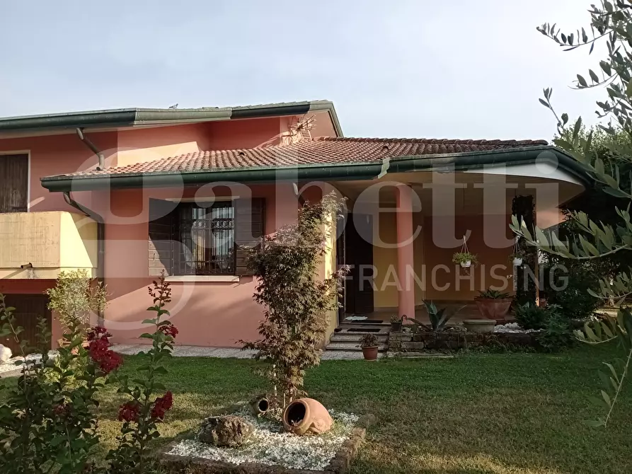 Immagine 1 di Villa in vendita  in Via Cantarana di CONA , Via Milano, 8 a Cona