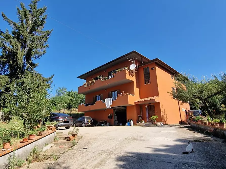 Immagine 2 di Palazzo in vendita  in Via Delle Pecore, 5 a Sezze