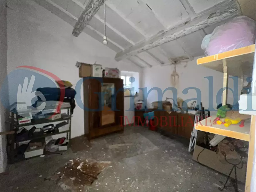 Immagine 23 di Palazzo in vendita  in Piazza FrÃ  Giovanni da Pian di Carpine a Magione