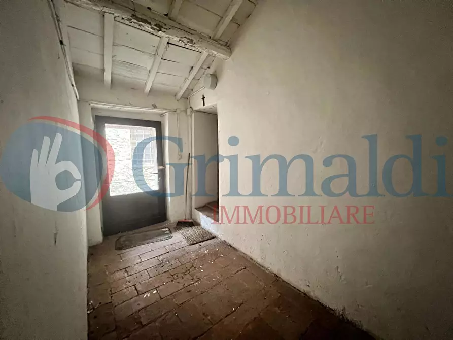Immagine 24 di Palazzo in vendita  in Piazza FrÃ  Giovanni da Pian di Carpine a Magione
