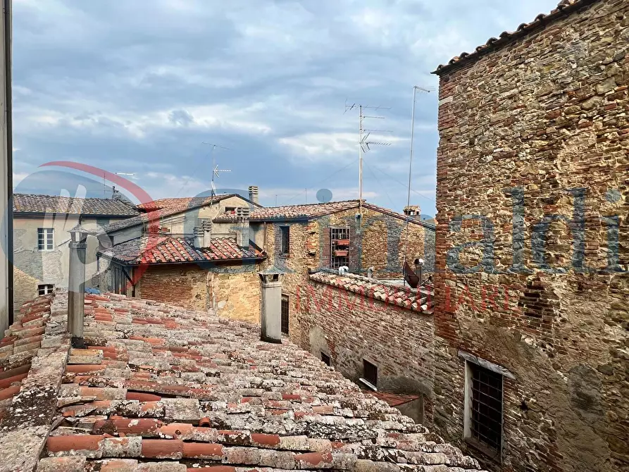 Immagine 31 di Palazzo in vendita  in Piazza FrÃ  Giovanni da Pian di Carpine a Magione