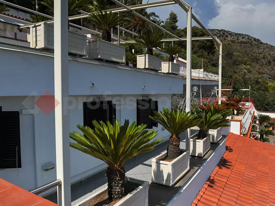 Immagine 29 di Villa in vendita  in Via TORRE GREGORIANA, 5 a Terracina