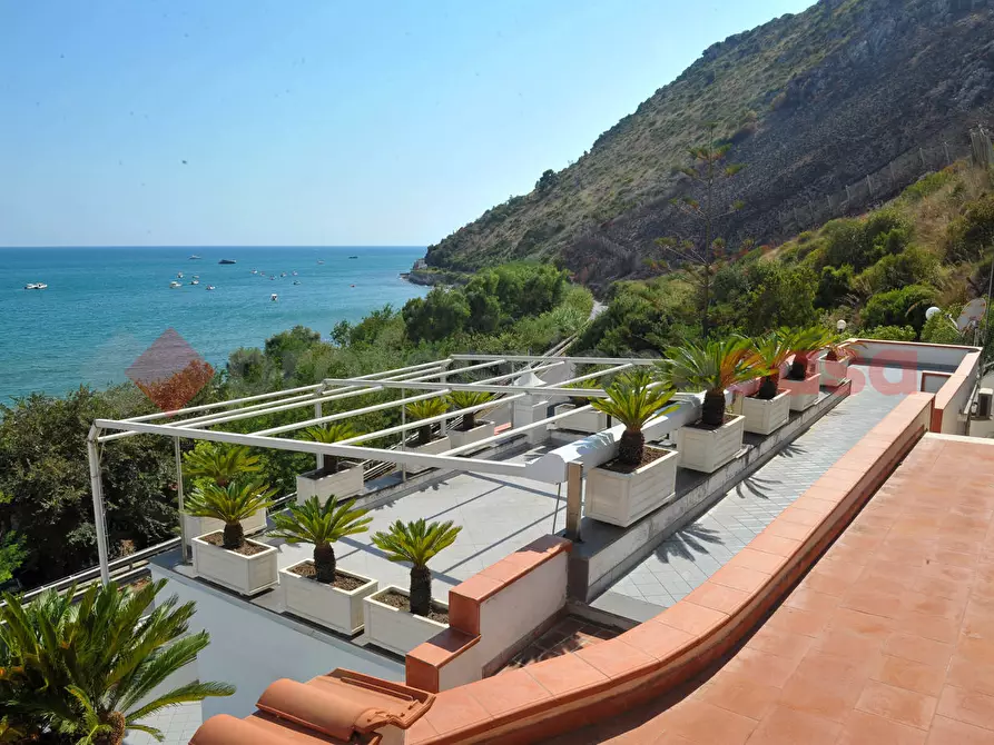 Immagine 34 di Villa in vendita  in Via TORRE GREGORIANA, 5 a Terracina
