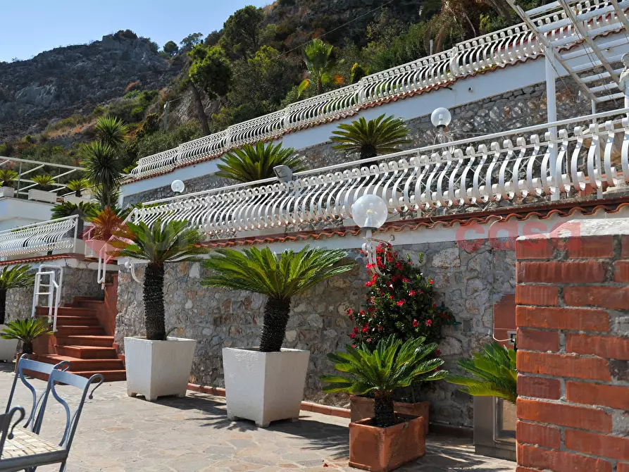 Immagine 8 di Villa in vendita  in Via TORRE GREGORIANA, 5 a Terracina