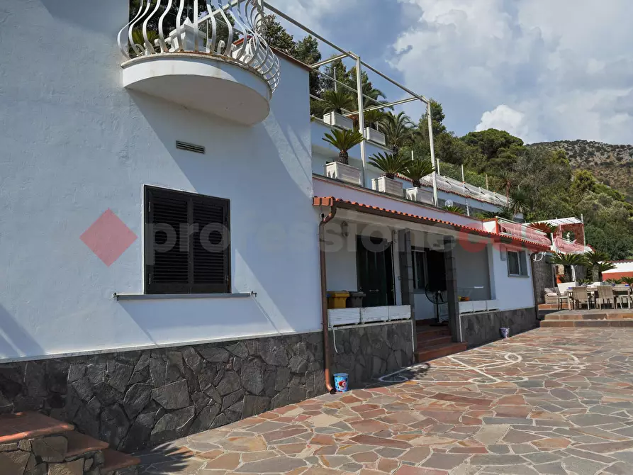 Immagine 20 di Villa in vendita  in Via TORRE GREGORIANA, 5 a Terracina