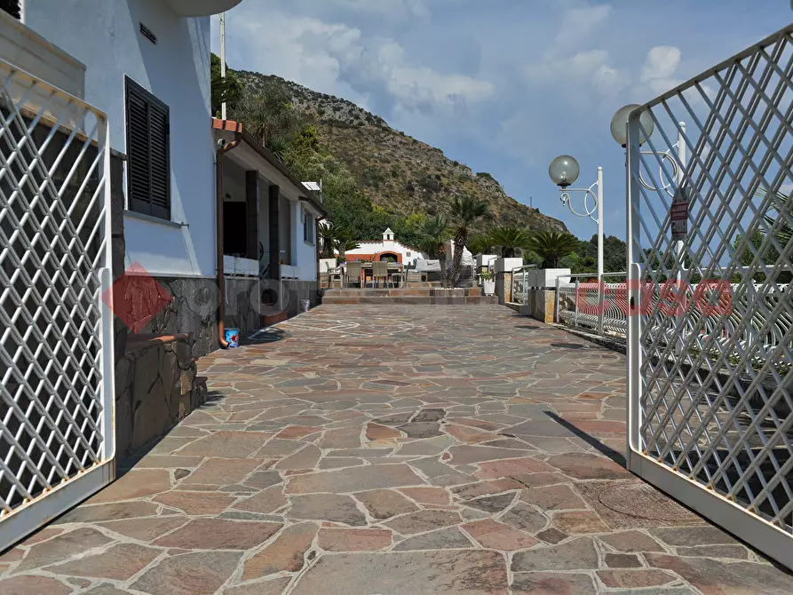Immagine 19 di Villa in vendita  in Via TORRE GREGORIANA, 5 a Terracina