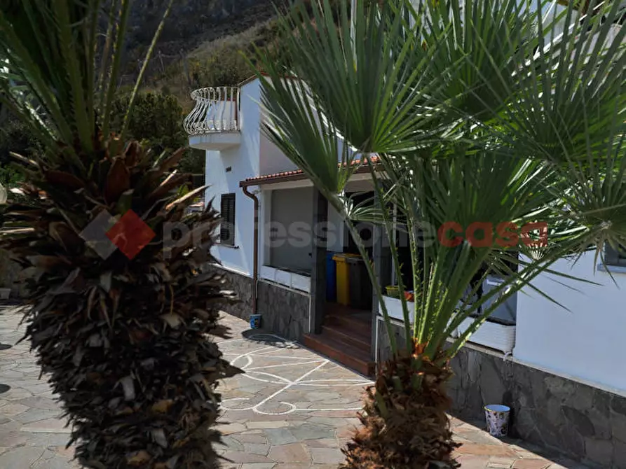 Immagine 21 di Villa in vendita  in Via TORRE GREGORIANA, 5 a Terracina
