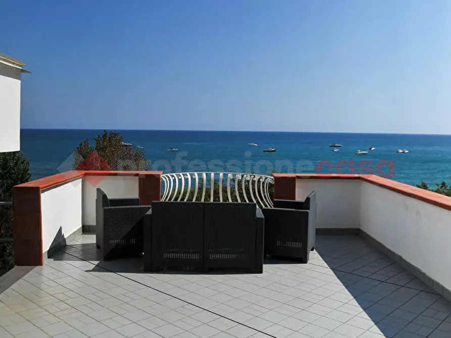 Immagine 26 di Villa in vendita  in Via TORRE GREGORIANA, 5 a Terracina
