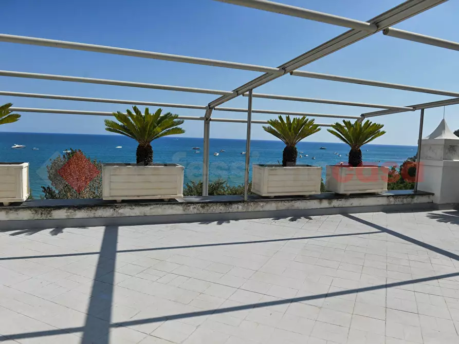 Immagine 36 di Villa in vendita  in Via TORRE GREGORIANA, 5 a Terracina