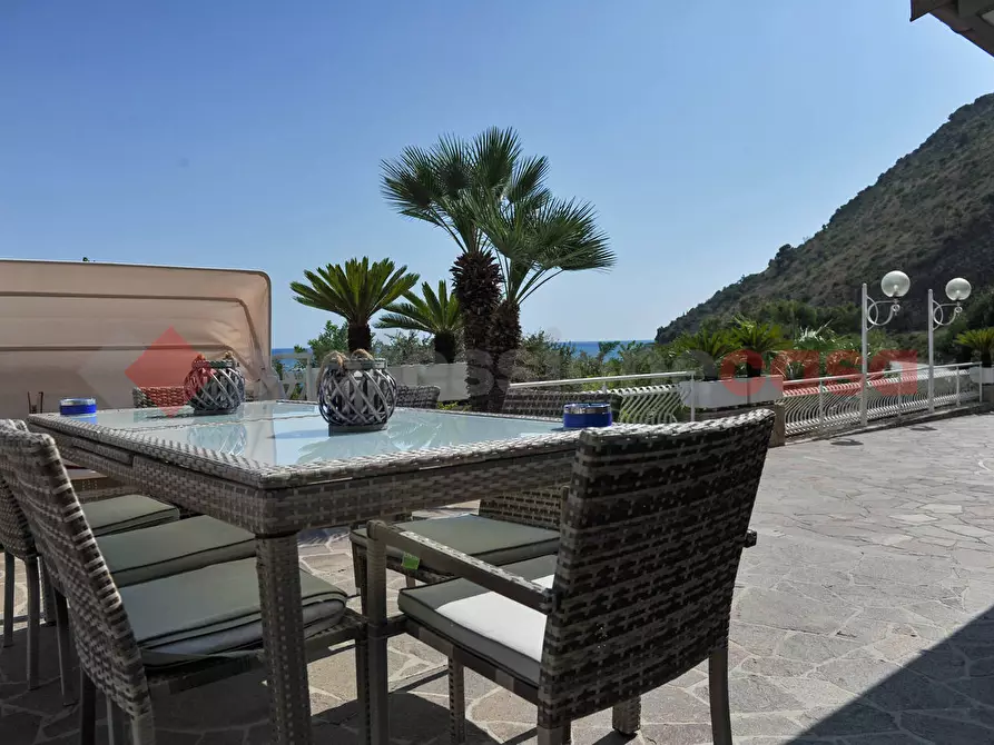 Immagine 18 di Villa in vendita  in Via TORRE GREGORIANA, 5 a Terracina