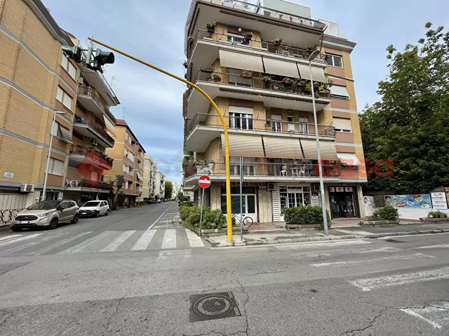 Immagine 15 di Negozio in vendita  in Via DEL PIEGARELLO, 74 a Terracina
