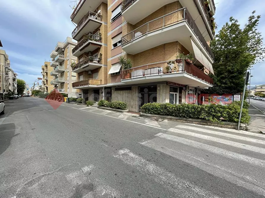 Immagine 17 di Negozio in vendita  in Via DEL PIEGARELLO, 74 a Terracina