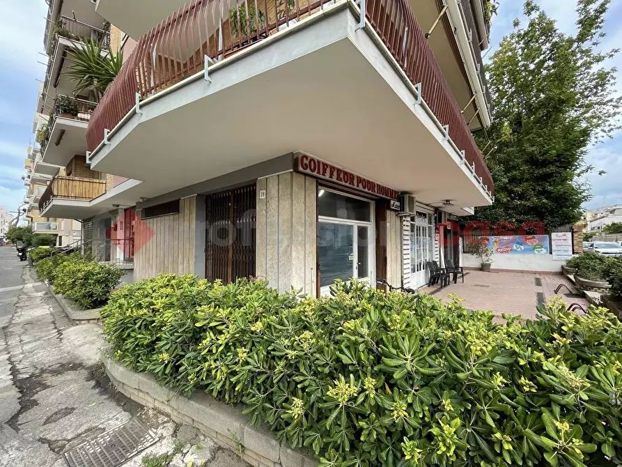 Immagine 1 di Negozio in vendita  in Via DEL PIEGARELLO, 74 a Terracina