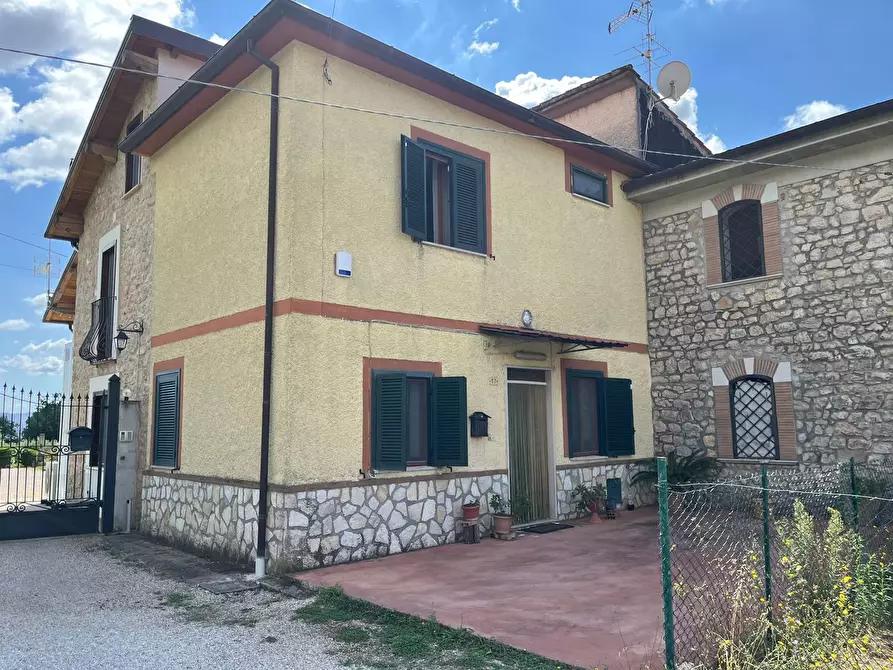 Immagine 1 di Casa indipendente in vendita  in Via Boccioni, 17 a Sezze