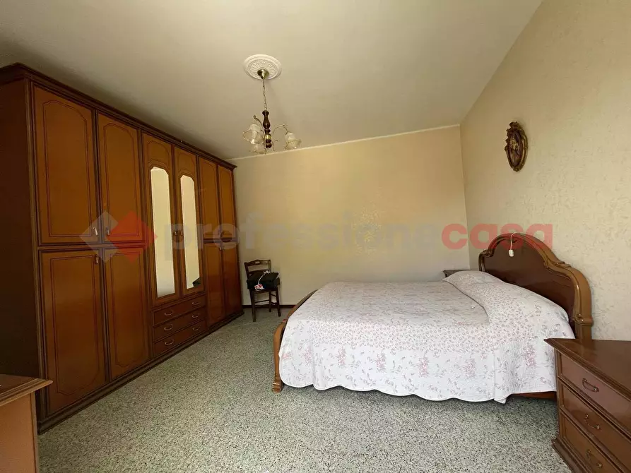 Immagine 12 di Casa indipendente in vendita  in Via LE QUERCE, 10 a Fondi