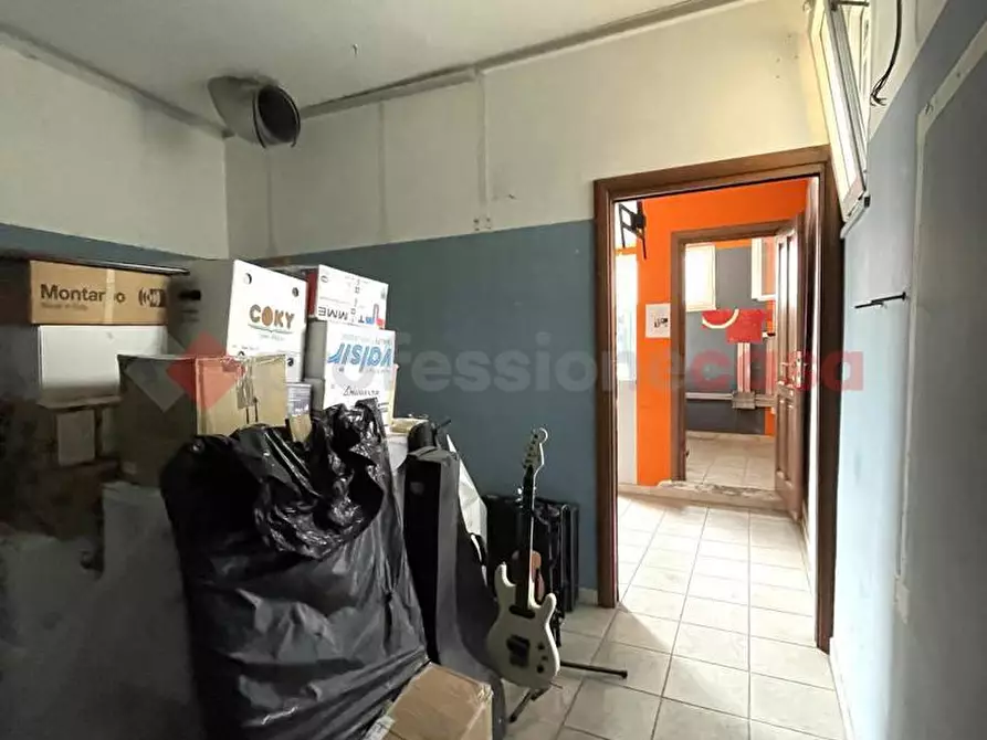 Immagine 8 di Negozio in vendita  in Piazza QUATTRO LAMPIONI, 10 a Terracina