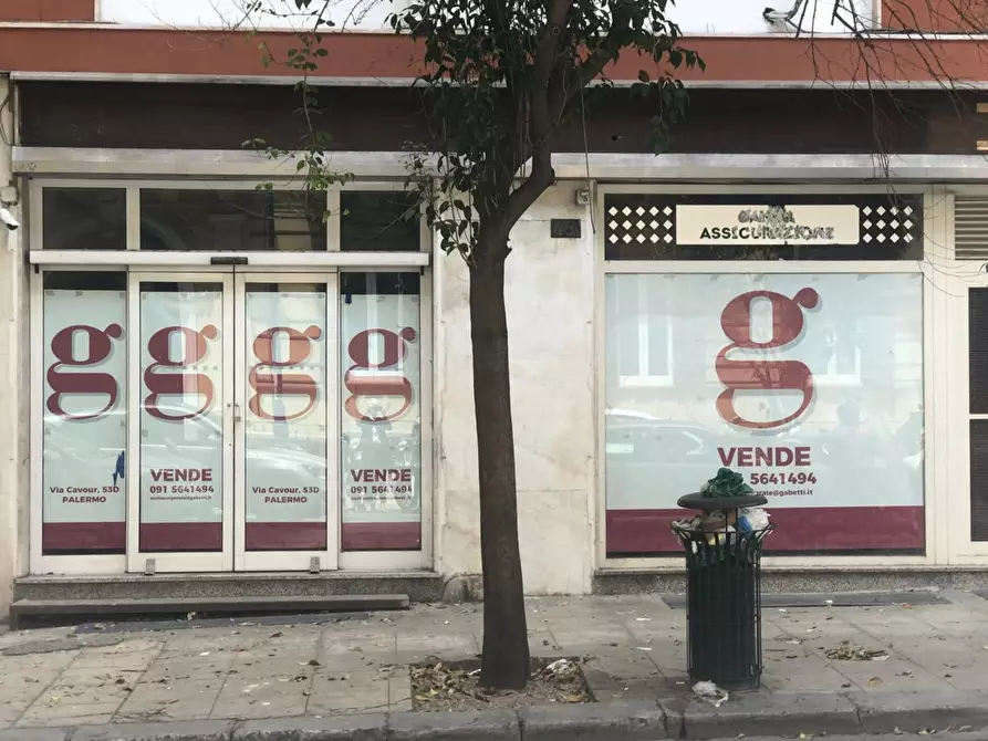 Immagine 5 di Negozio in vendita  in Via Dante, 48 a Palermo