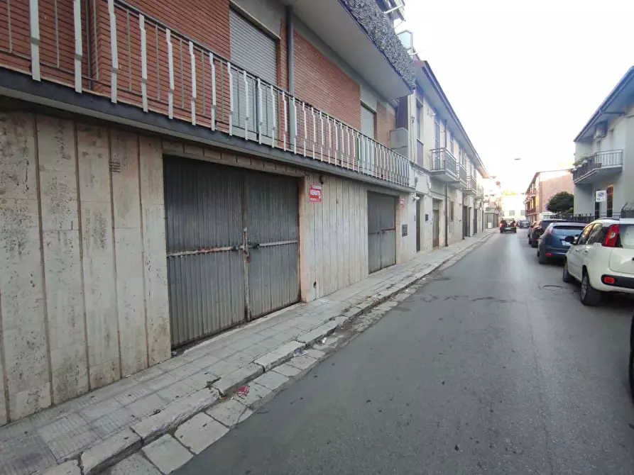Immagine 3 di Magazzino in vendita  in Via PONCHIELLI a San Severo
