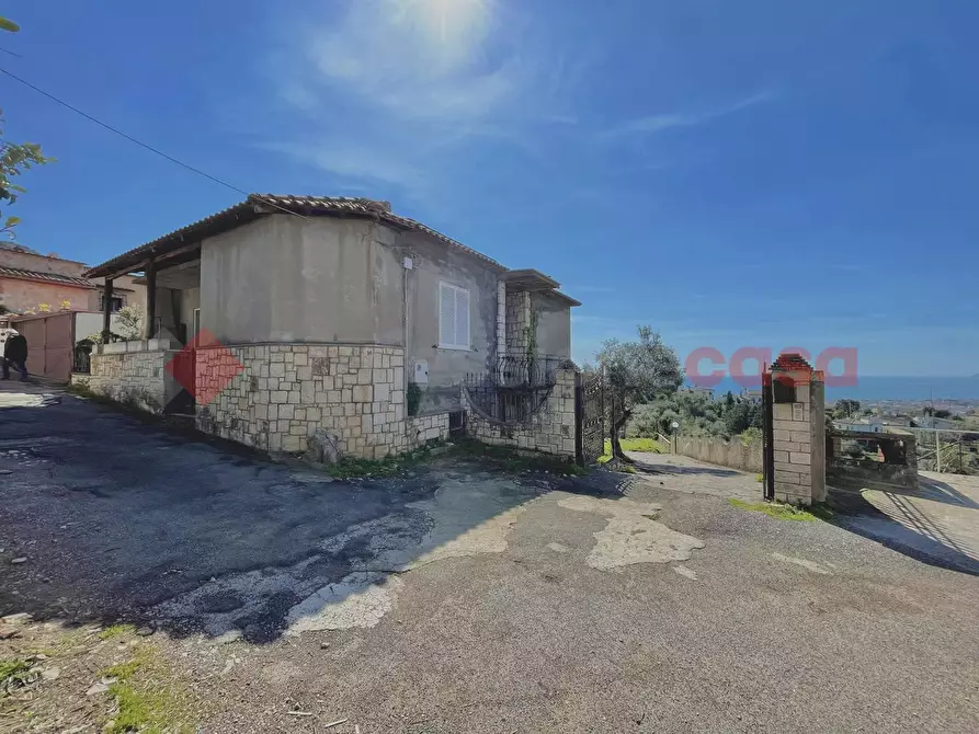 Immagine 2 di Villa in vendita  in Strada PANORAMICA, 40 a Terracina