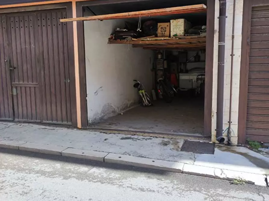 Immagine 4 di Box auto in vendita  in Via CIMABUE a San Severo