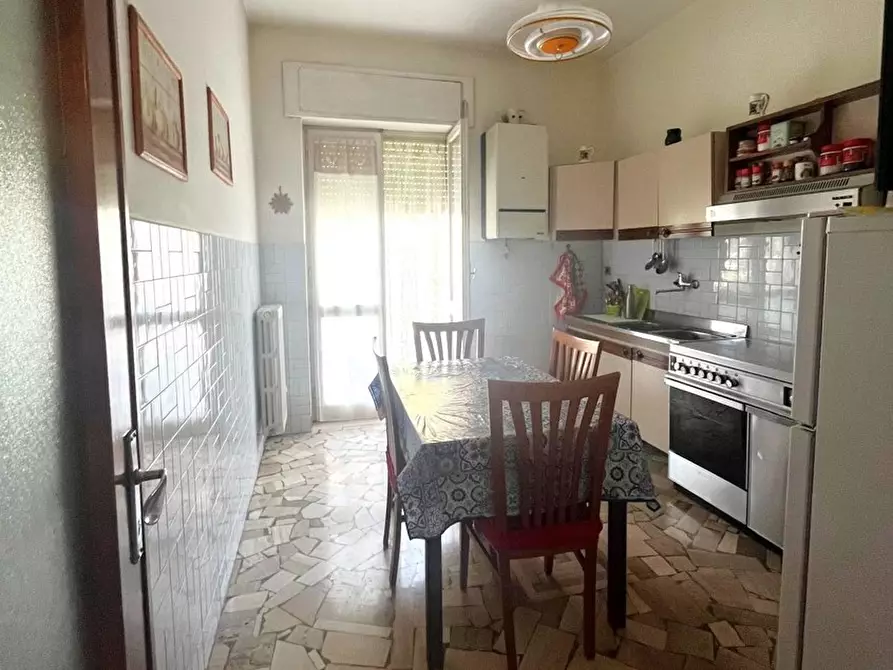 Immagine 5 di Appartamento in vendita  in Via CHECCHIA RISPOLI a San Severo