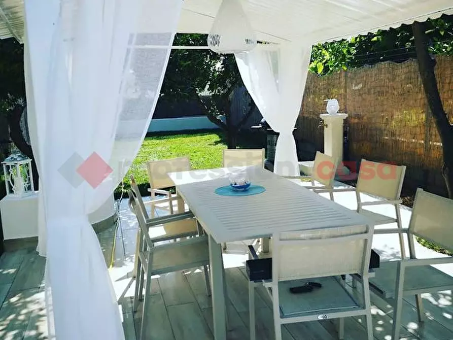 Immagine 1 di Villa in vendita  in Via SALETTE, 34 a Sperlonga