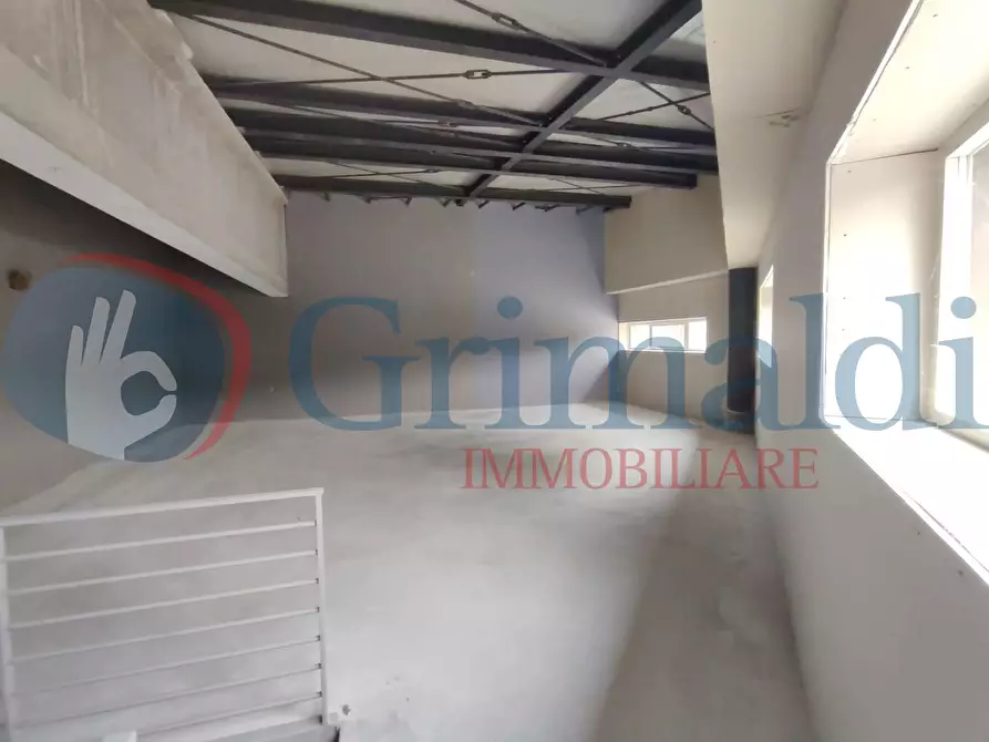 Immagine 11 di Ufficio in vendita  in Viale Giovanni Perari a Perugia