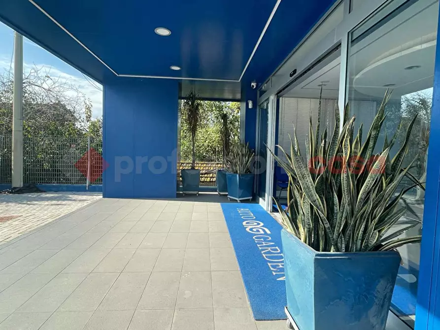 Immagine 3 di Negozio in affitto  in Via PONTINA, 148 a Terracina