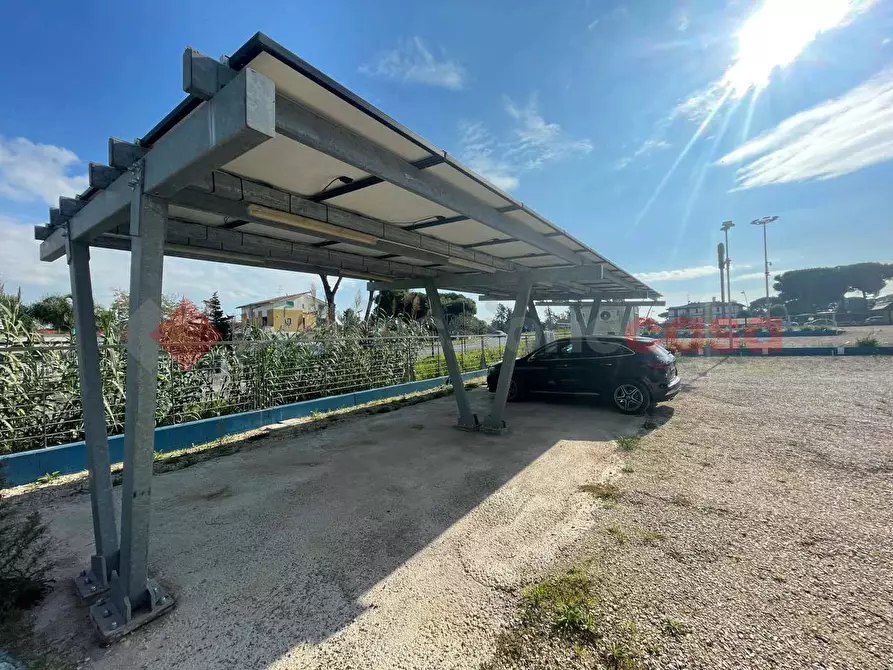 Immagine 35 di Negozio in affitto  in Via PONTINA, 148 a Terracina