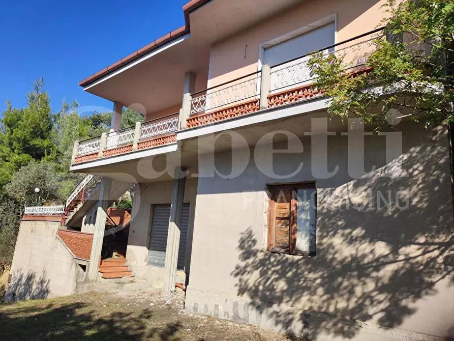 Immagine 1 di Villa in vendita  in Via Fontana, 30 a San Nicola Manfredi