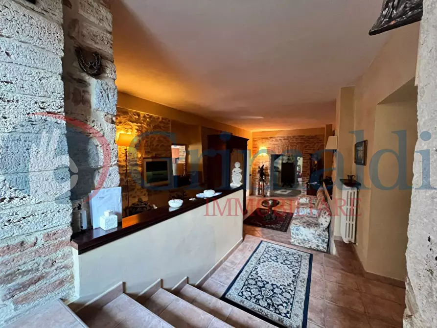 Immagine 1 di Villa in vendita  in Via Giuseppe Garibaldi a Corciano