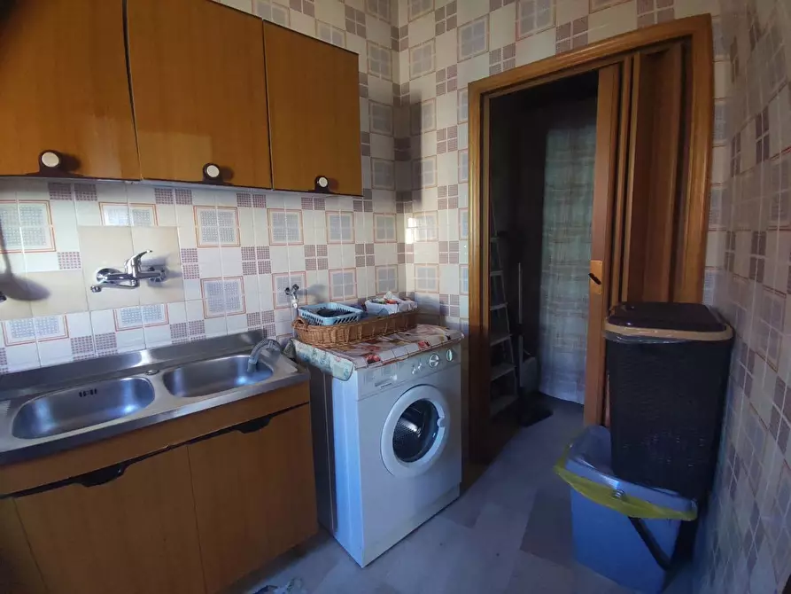 Immagine 8 di Appartamento in vendita  in Via ROSSINI a San Severo