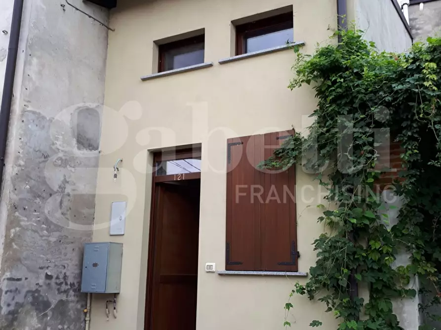 Immagine 2 di Casa indipendente in vendita  in Via Dante, 121 a Senna Lodigiana