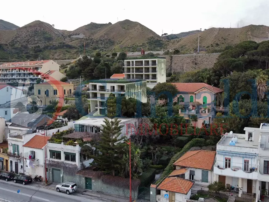 Immagine 5 di Appartamento in vendita  in Via Consolare Pompea a Messina