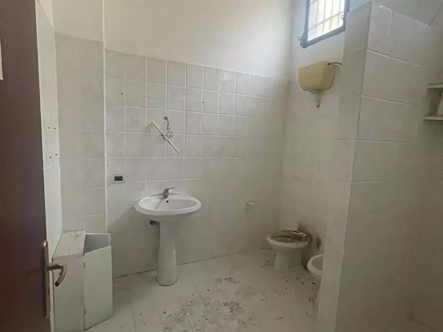 Immagine 15 di Magazzino in affitto  in Via Raffaele Starrabba, 16-18 a Palermo