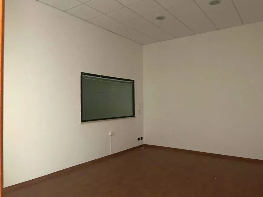 Immagine 10 di Magazzino in affitto  in Via Raffaele Starrabba, 16-18 a Palermo