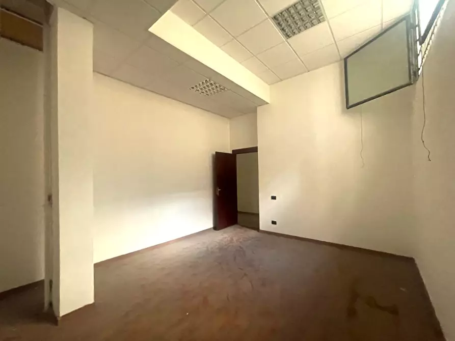 Immagine 13 di Magazzino in affitto  in Via Raffaele Starrabba, 16-18 a Palermo