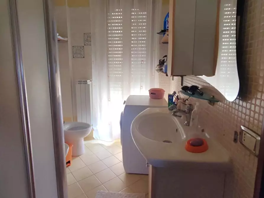 Immagine 15 di Casa indipendente in vendita  in Via CANTATORE a San Severo